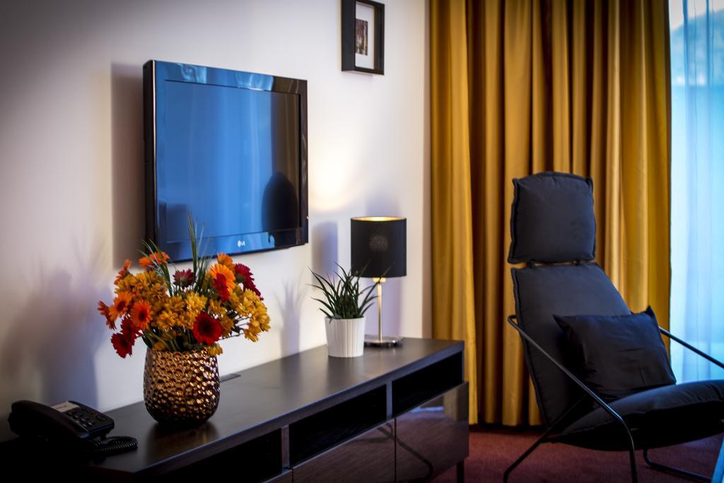 Apartmanovy Dum Landek オストラヴァ エクステリア 写真