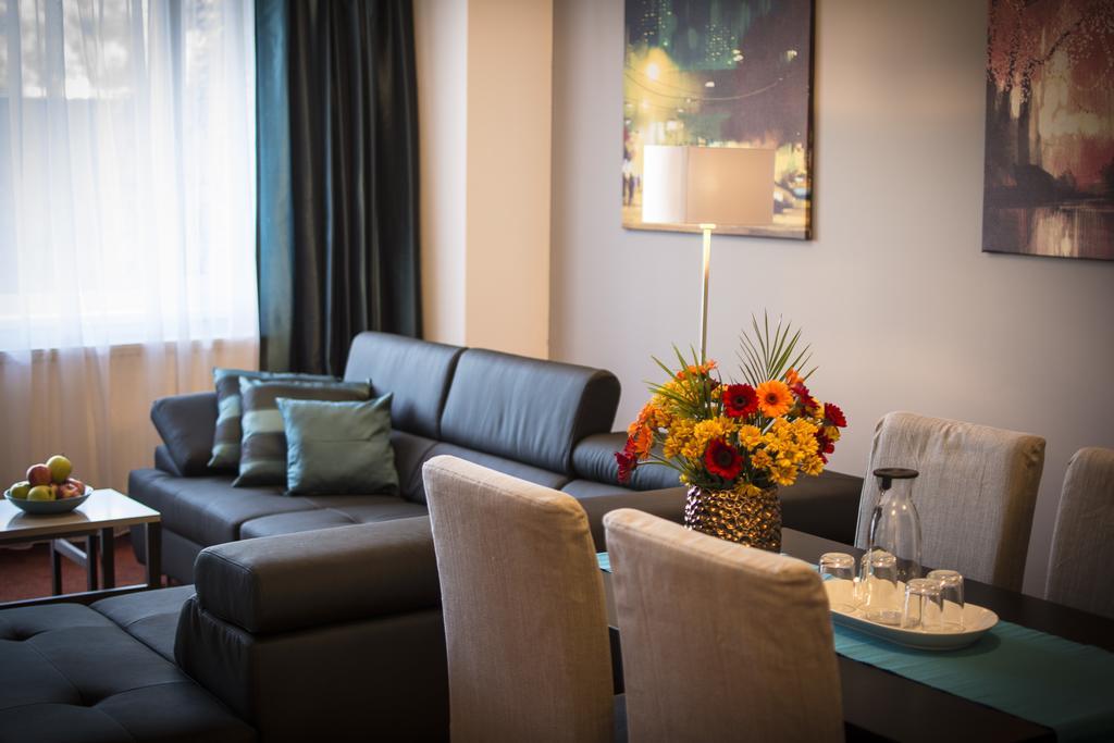 Apartmanovy Dum Landek オストラヴァ エクステリア 写真